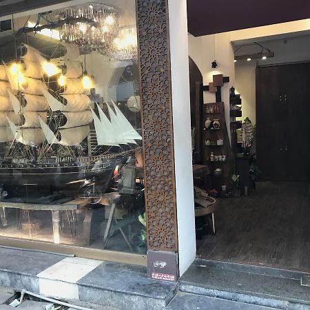 Rustic House Backpacker Hotel Hanoi Exterior photo